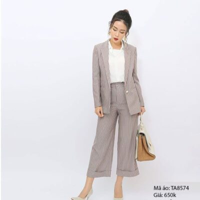 Bộ vest nữ đẹp style trẻ trung Palvin TA8574 (vest kẻ sọc)