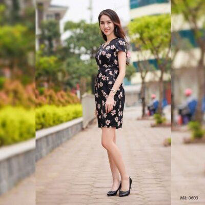 Đầm công sở cổ tim Palvin 0603 (vải lụa)