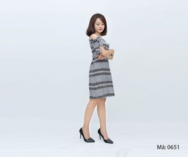 Đầm suông tay nơ khoét vai Palvin 0651 (đầm kẻ dễ thương) - Ảnh 3