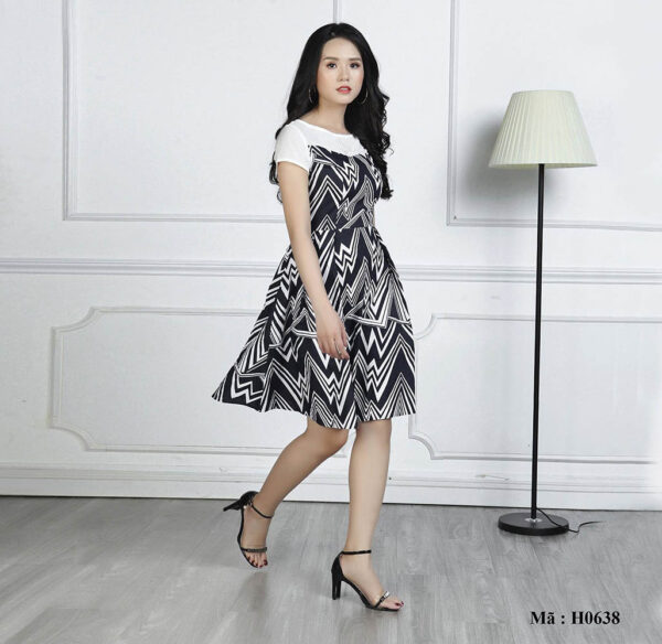 Đầm xòe họa tiết Palvin H0638 (đầm xếp ly tay ngắn) - Ảnh 2