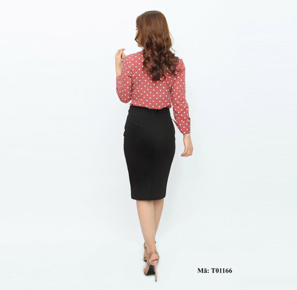 Sơ mi nữ dài tay cổ đức Palvin T01166 (họa tiết chấm bi đẹp) - Ảnh 4