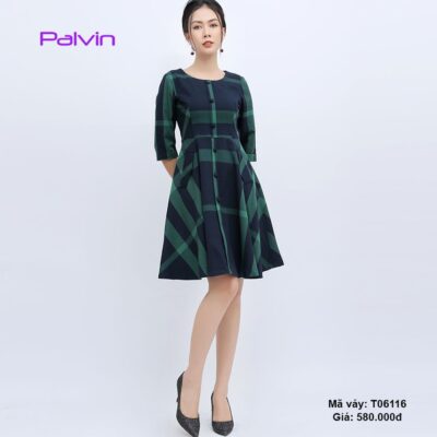 Váy liền nữ dáng xòe vải kẻ Palvin T06116