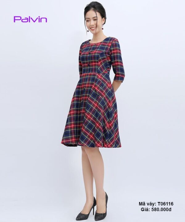 Váy liền nữ dáng xòe vải kẻ Palvin T06116 - Ảnh 3