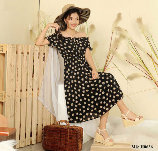 Đầm maxi trễ vai họa tiết lá Palvin Việt Nam H0636