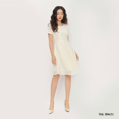 Váy ren trắng cao cấp Palvin H0621 (váy dáng xòe, tay ngắn)